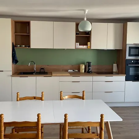 Le Mercier - T3 Climatise Avec Balcon Daire