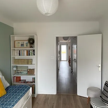 Le Mercier - T3 Climatise Avec Balcon